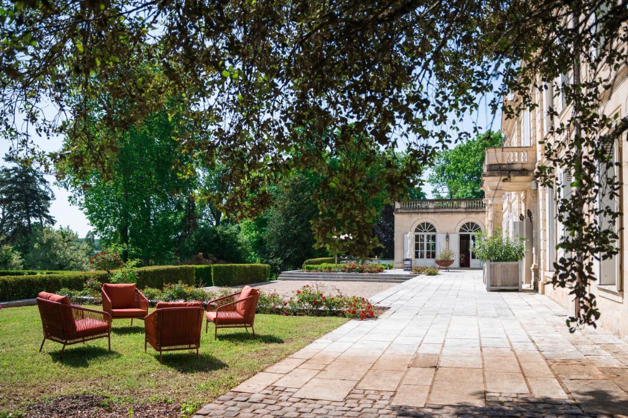 Château de Lussac Lussac  Extérieur photo