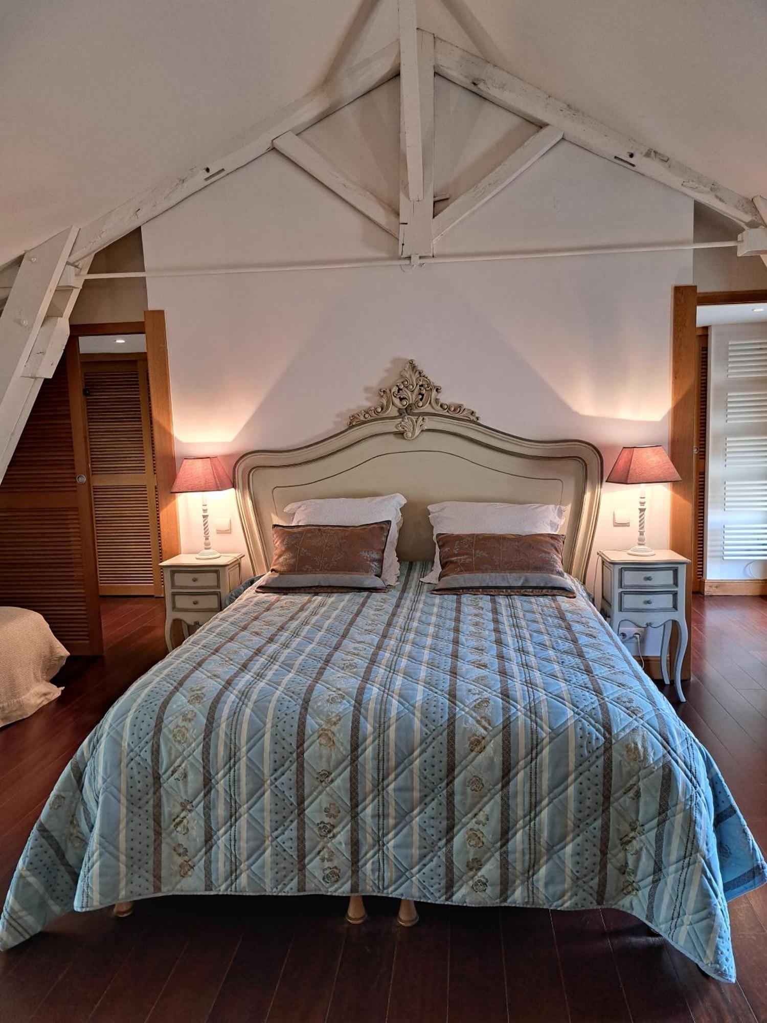 Château de Lussac Lussac  Chambre photo