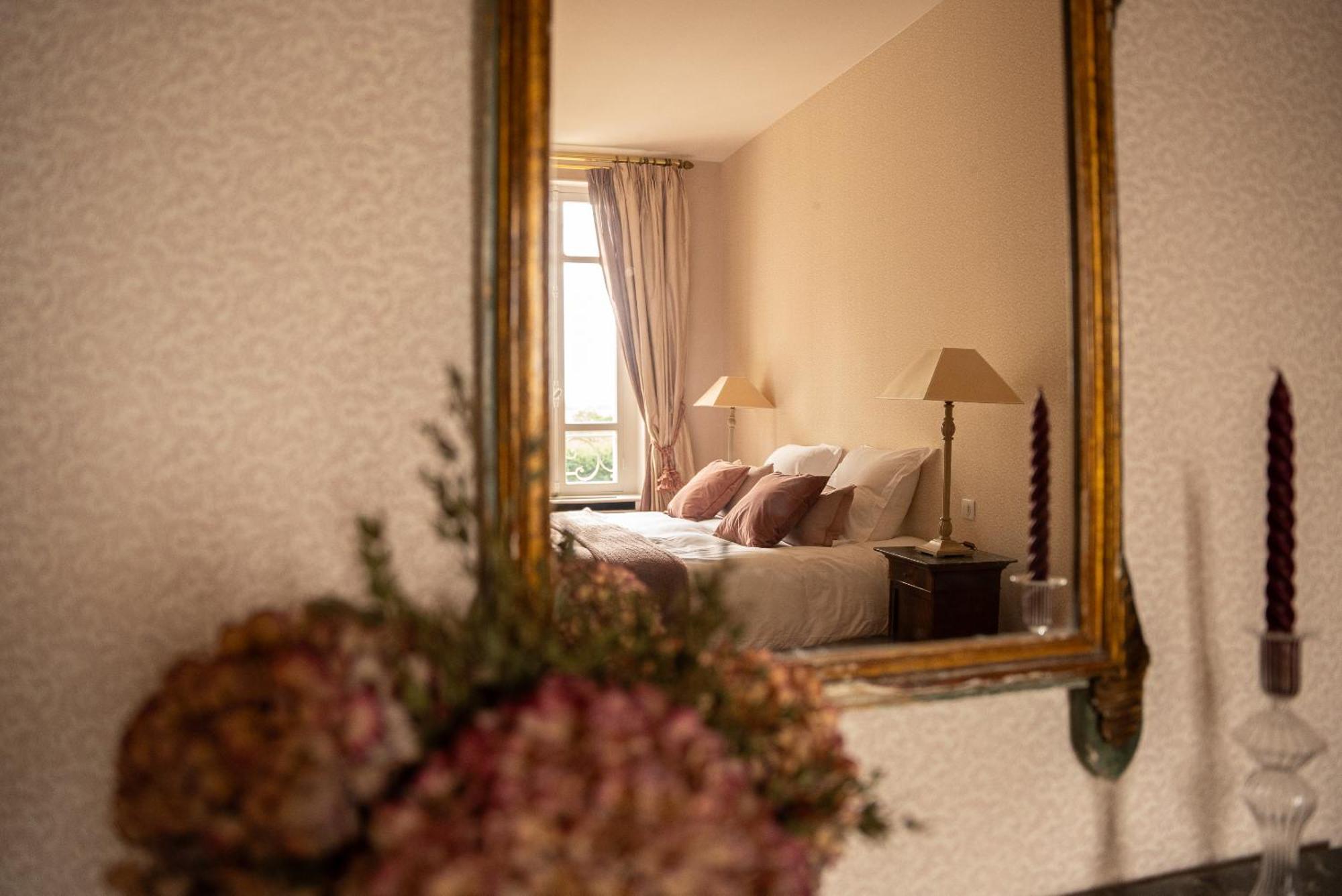 Château de Lussac Lussac  Chambre photo