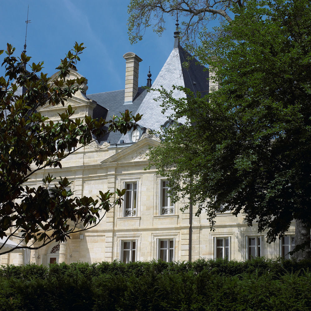 Château de Lussac Lussac  Extérieur photo